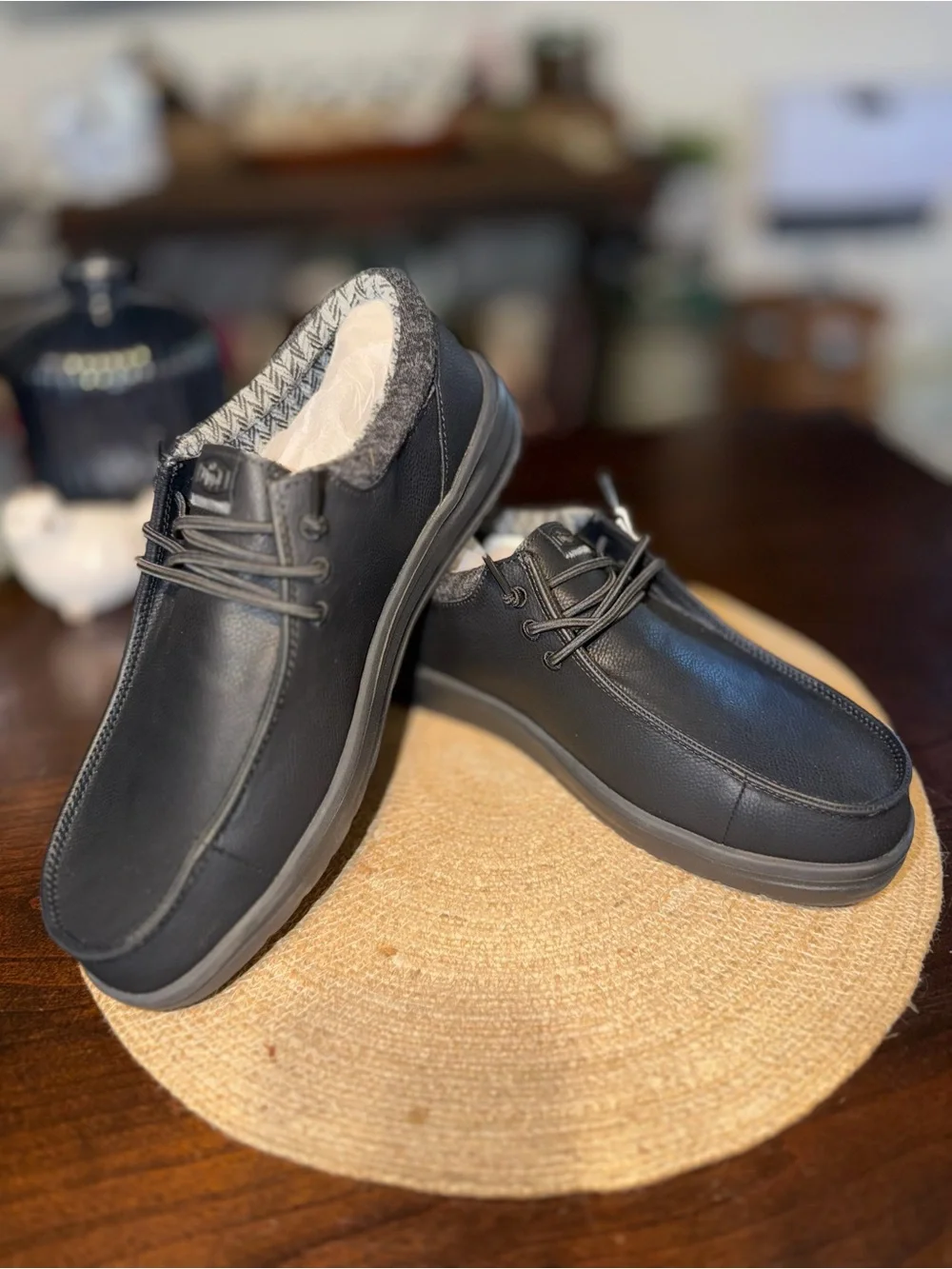 NWT Mens size 11 Hey Dude Paul Classic Causal Shoes Black Cozy Lining